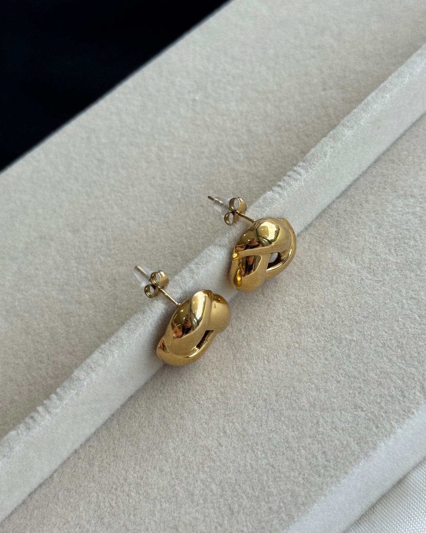 Twisted Knot Earrings - REFB144