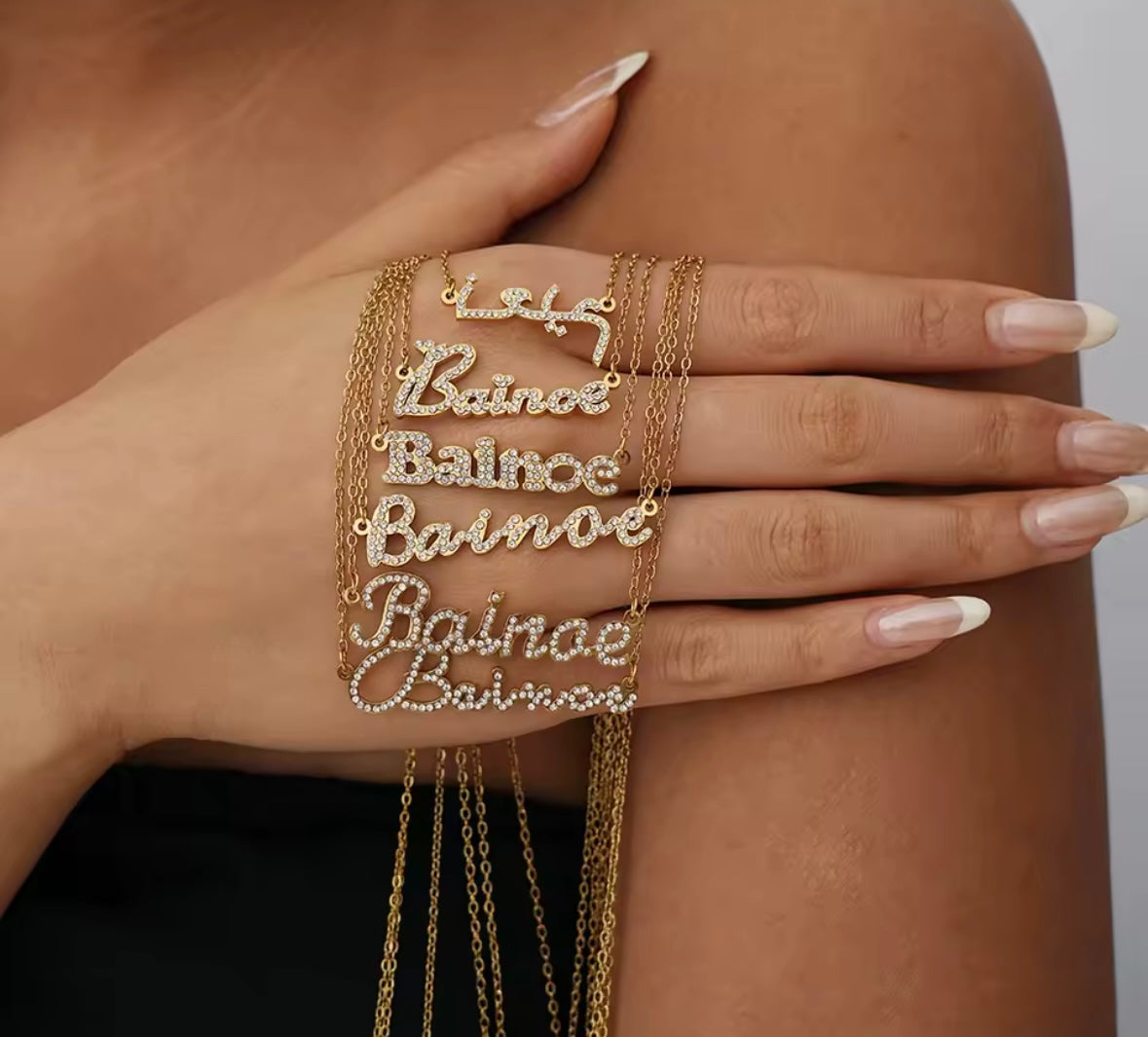 Personalized shiny letters necklace