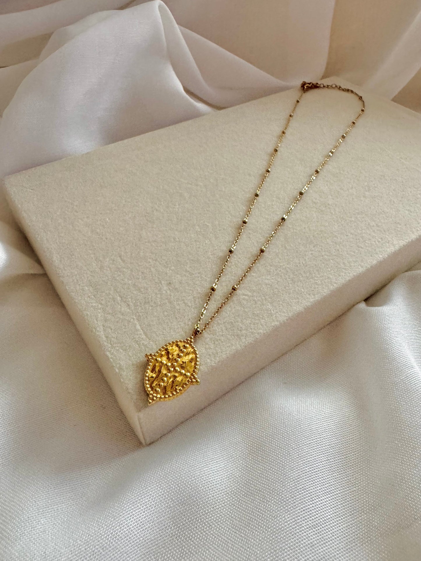 Cross medal necklace - REFC013