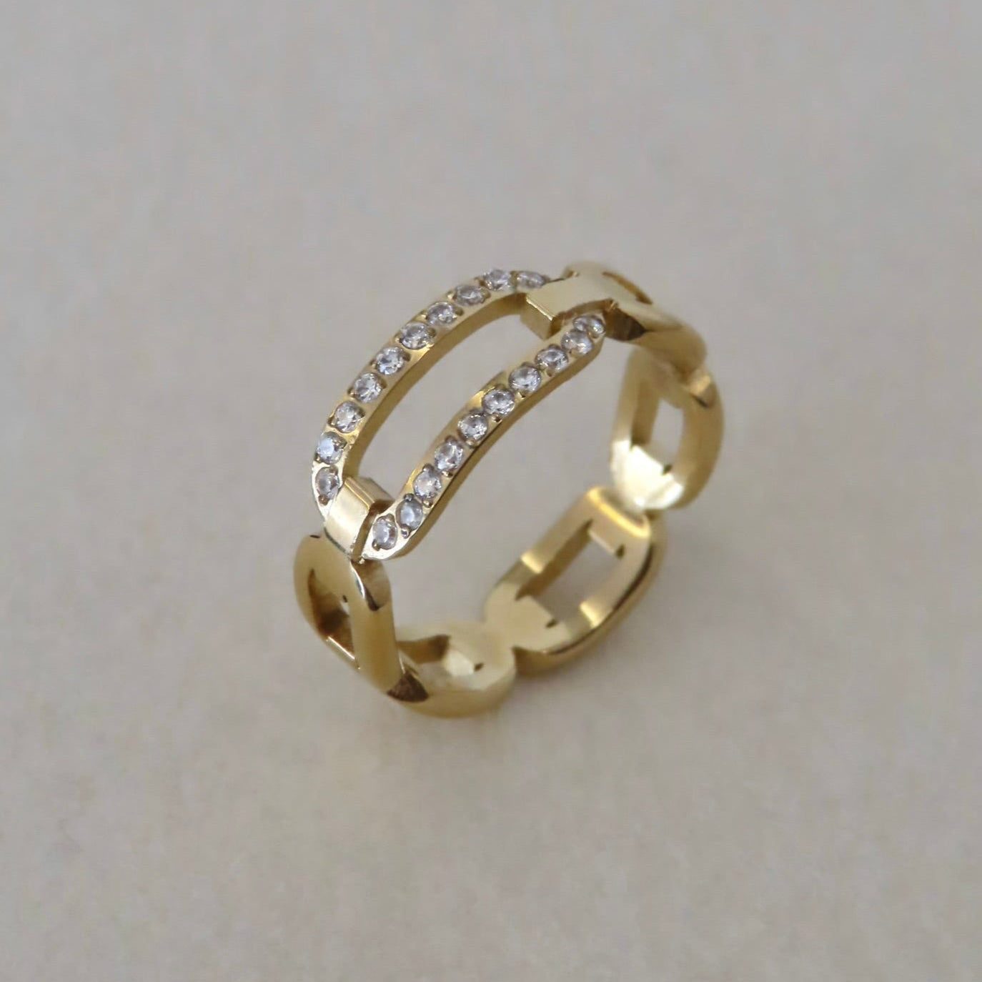 Amanda Ring - REFA081