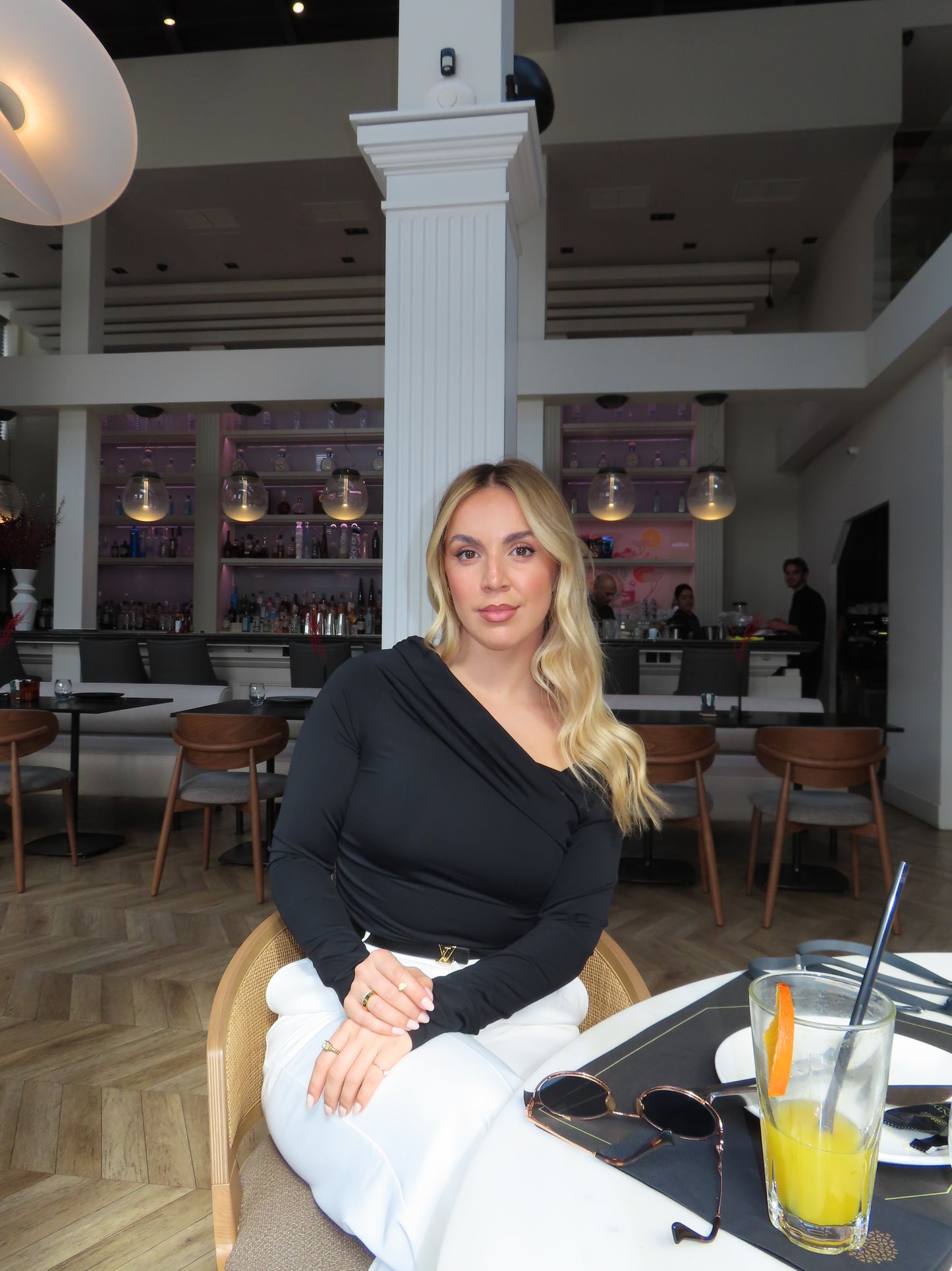 Body assimétrico - REFADI009