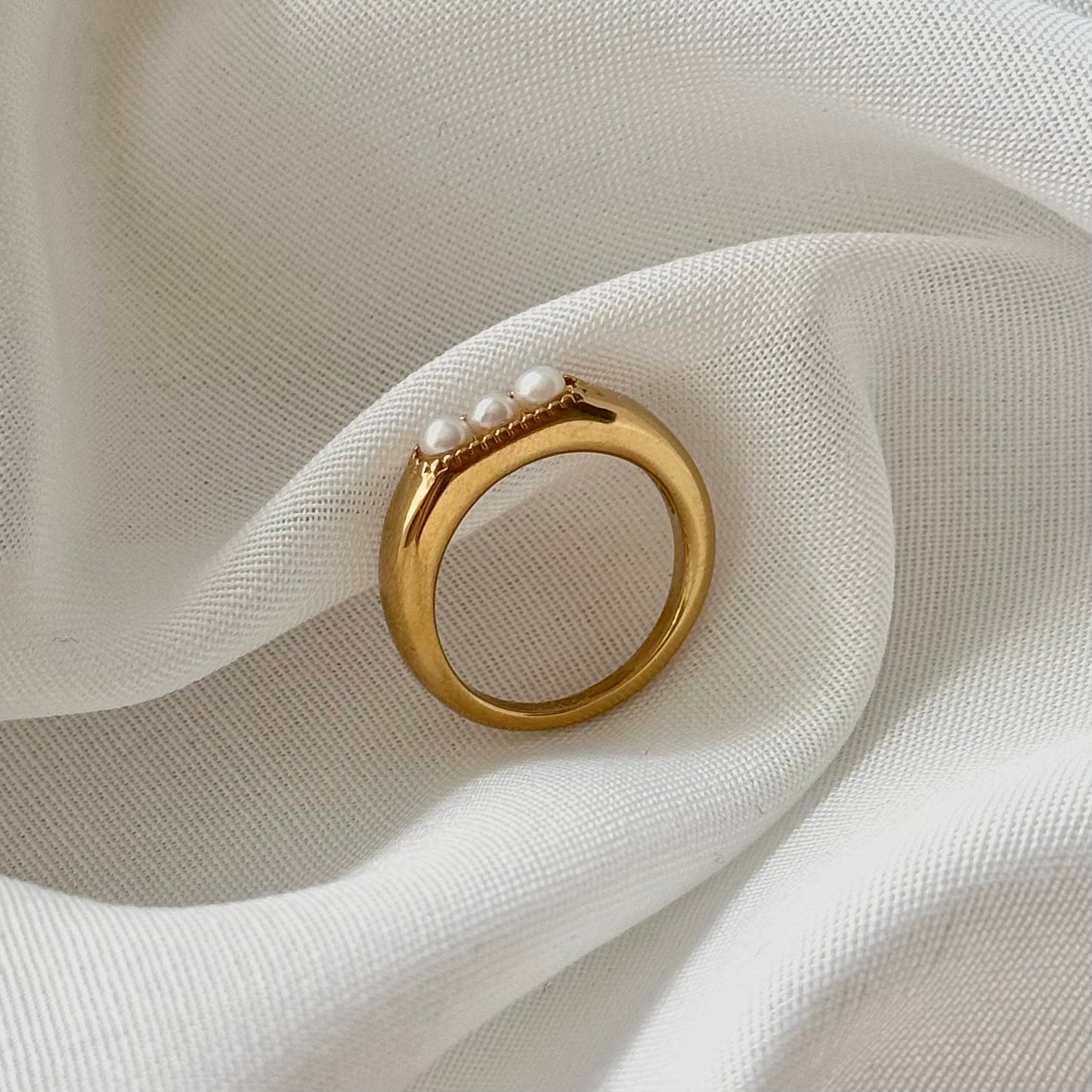 Ring with 3 pearls - REFA017