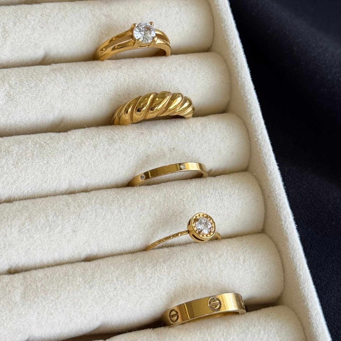 Belle Ring - REFA026