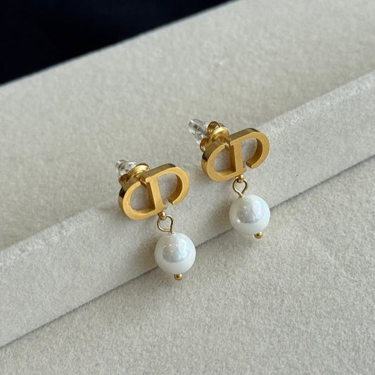 CD Pearl Earrings - REFB110
