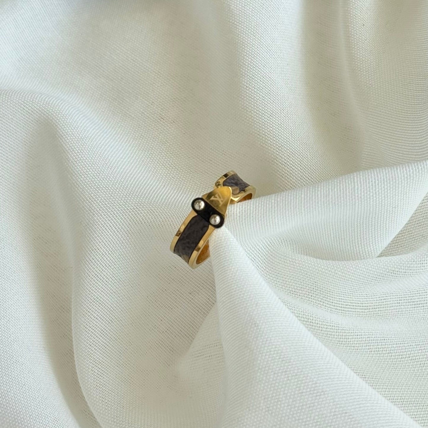 LV Ring - REFA001
